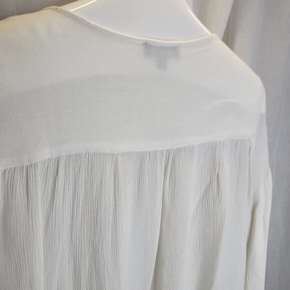Lord & Taylor White Boho Peasant Top w/ Embroidered Neckline, M - Picture 10 of 10